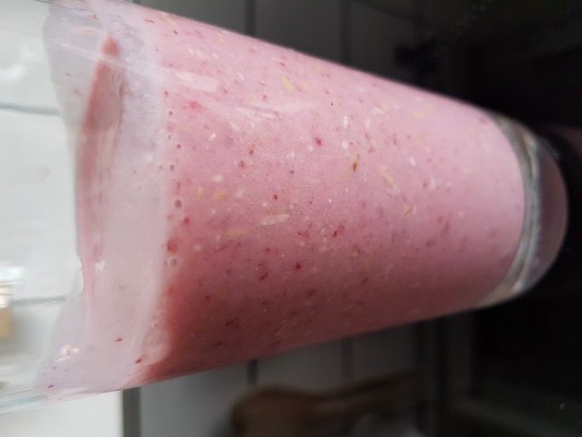 Przepis na Krem bananowo-truskawkowy