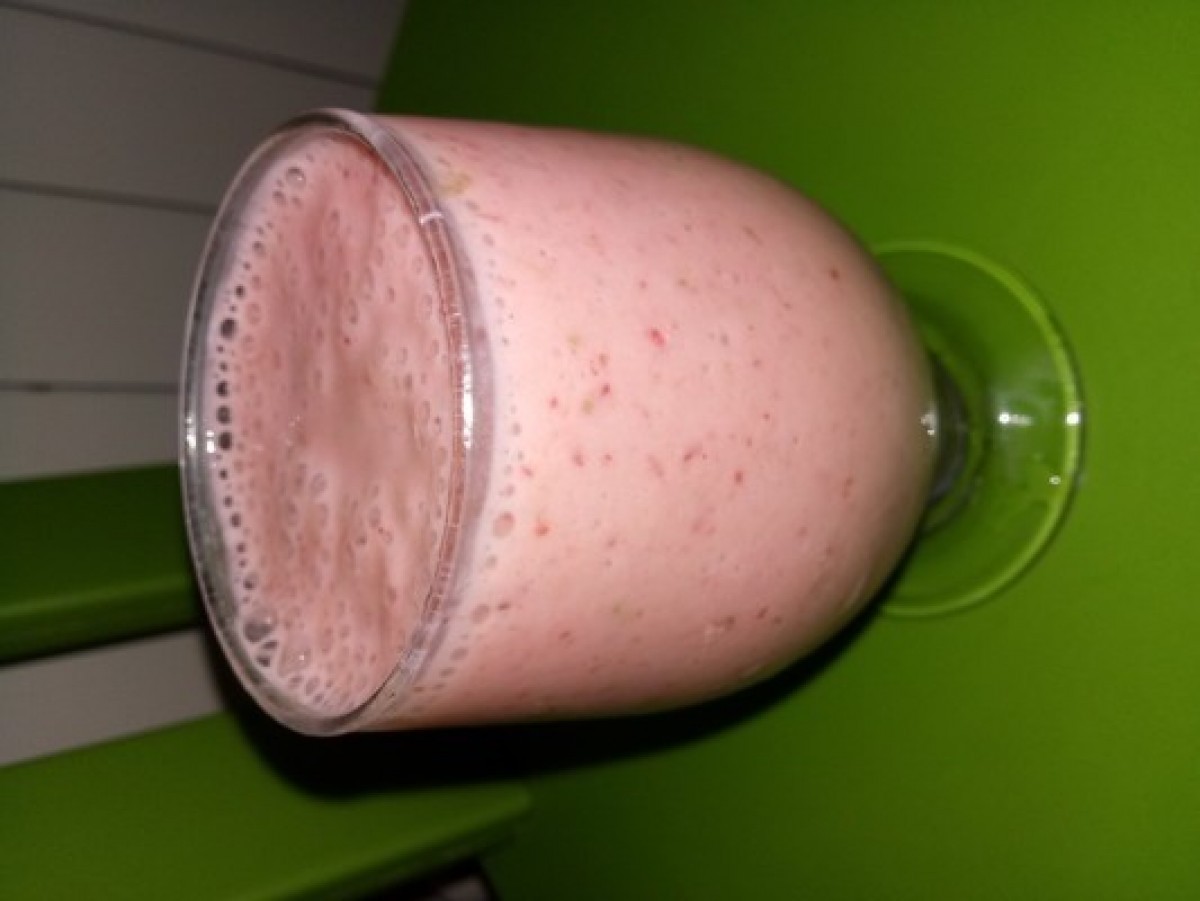 Przepis na Krem bananowo-truskawkowy