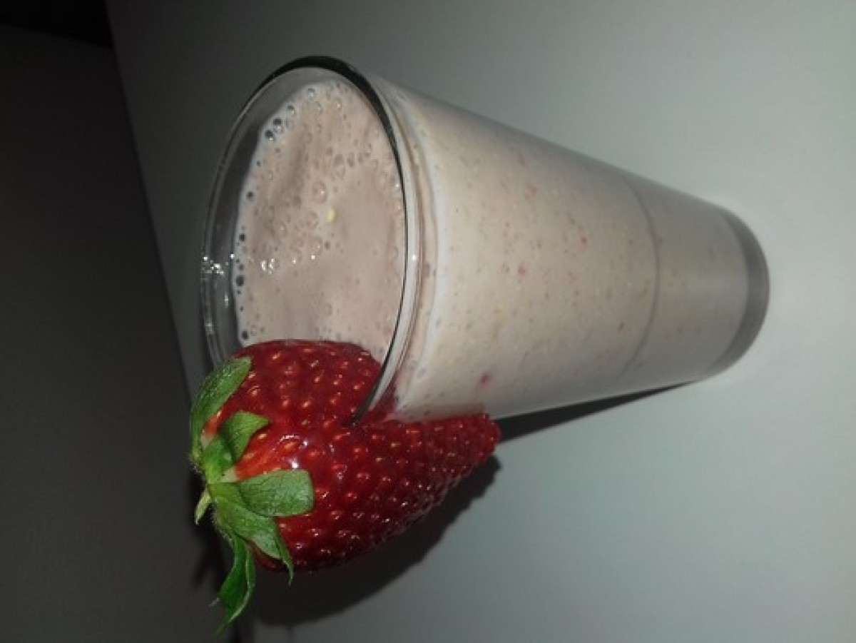 Przepis na Krem bananowo-truskawkowy