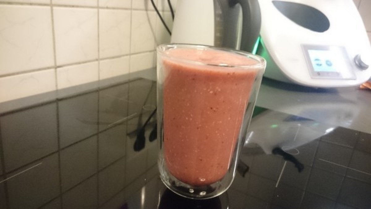 Przepis na Krem bananowo-truskawkowy