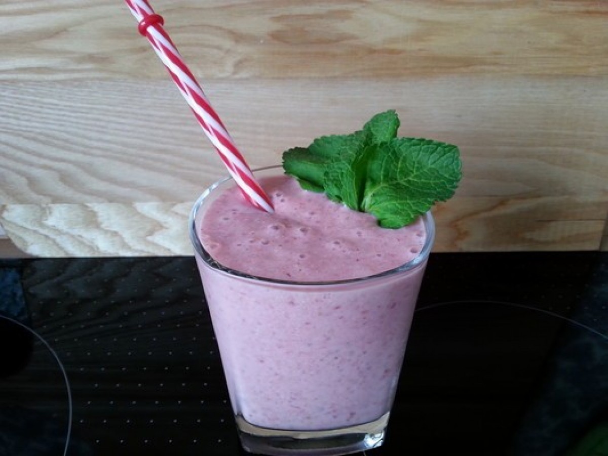Przepis na Krem bananowo-truskawkowy