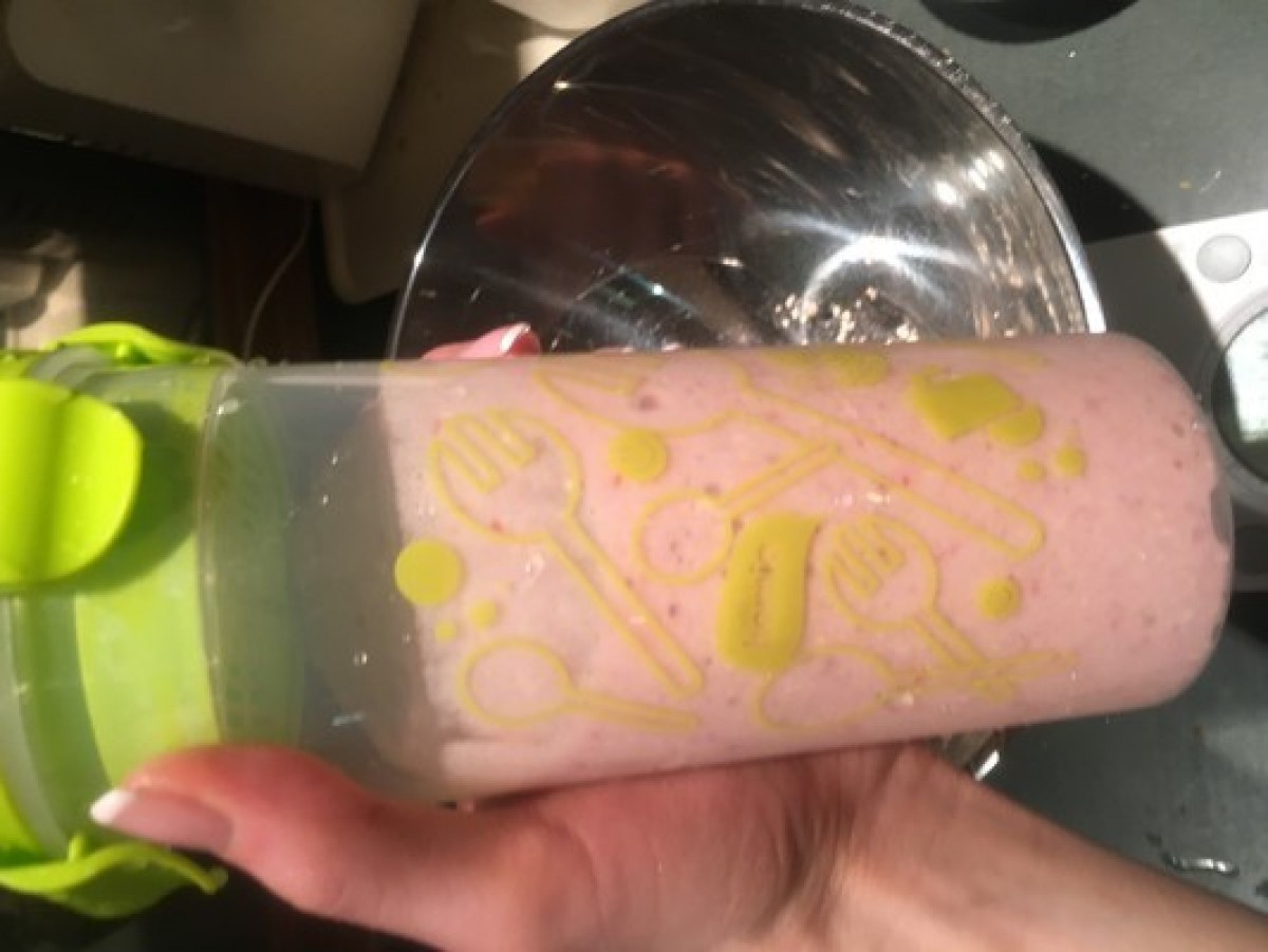 Przepis na Krem bananowo-truskawkowy