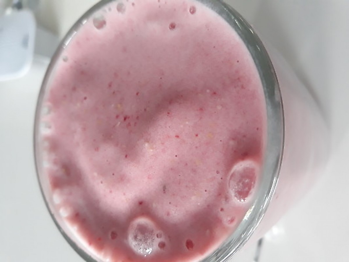 Przepis na Krem bananowo-truskawkowy