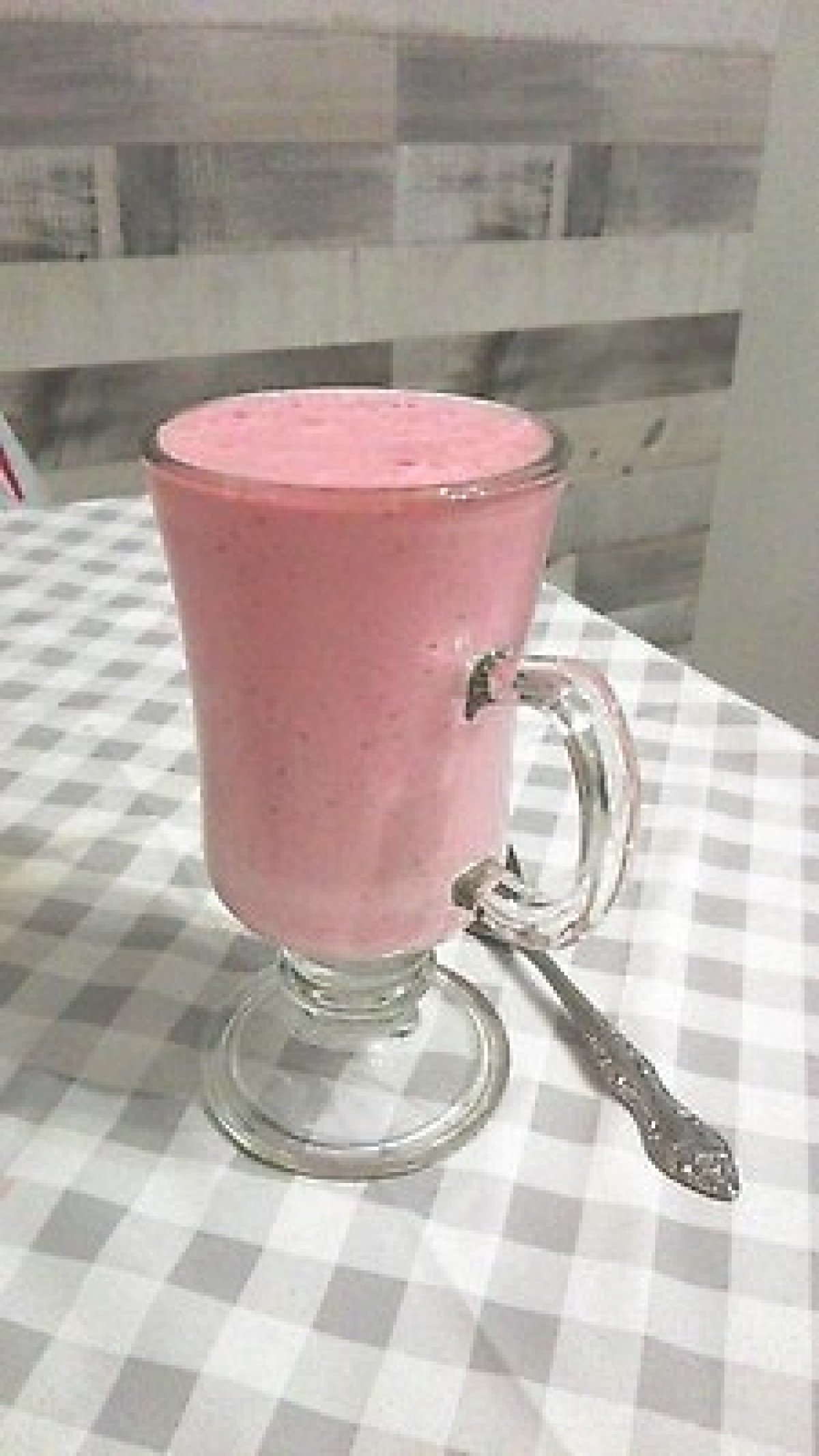 Przepis na Krem bananowo-truskawkowy