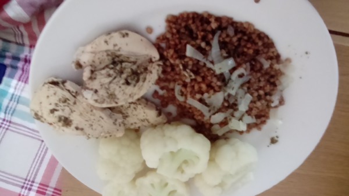 Przepis na Kurczak z pieczarkami po grecku i kaszą