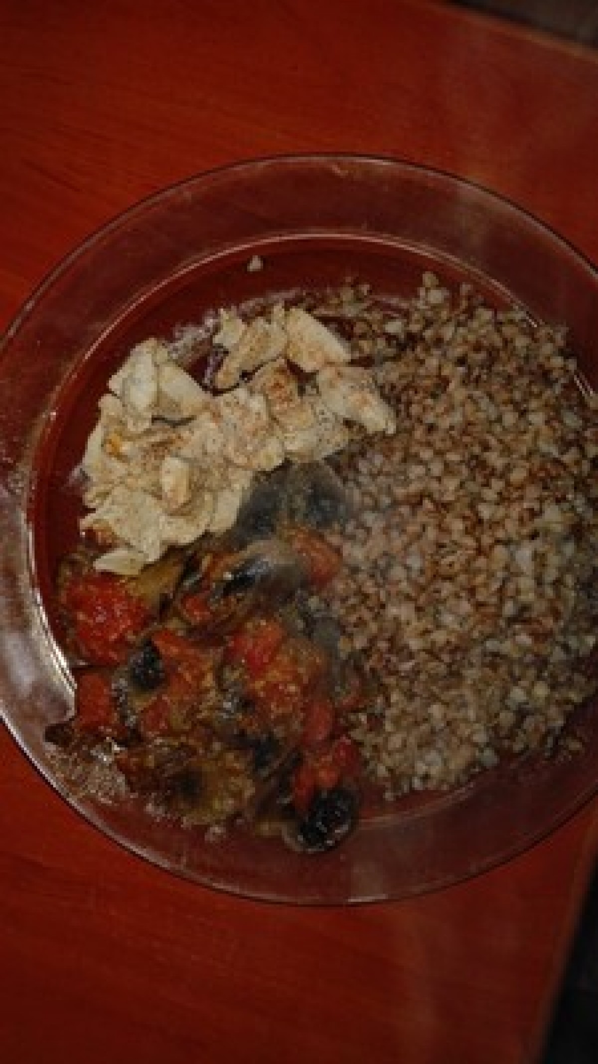 Przepis na Kurczak z pieczarkami po grecku i kaszą