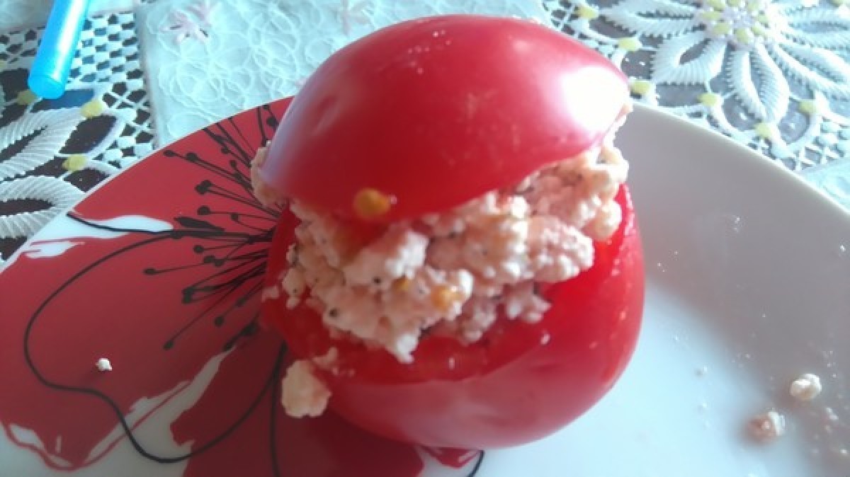 Przepis na Pomidory faszerowane twarożkiem