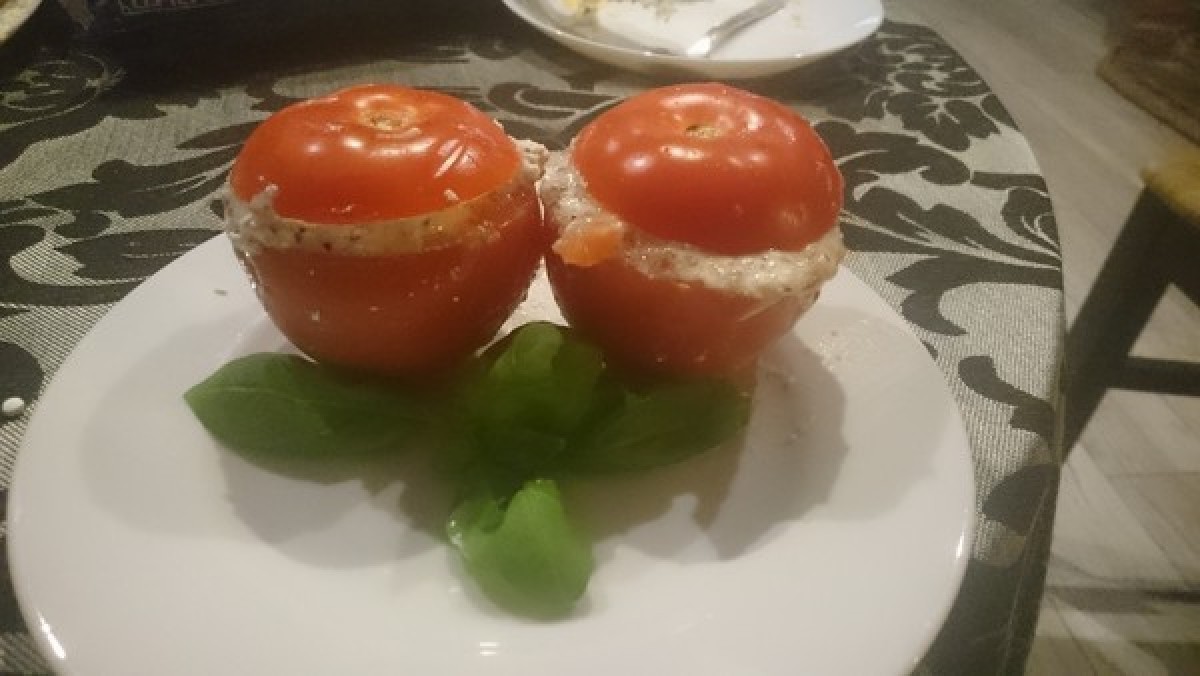Przepis na Pomidory faszerowane twarożkiem