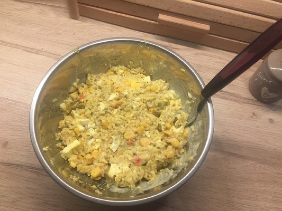 Przepis na Sałatka curry z indykiem i ryżem