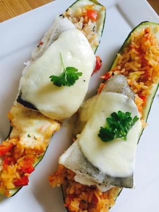 Cukinia zapiekana z dorszem i mozzarellą
