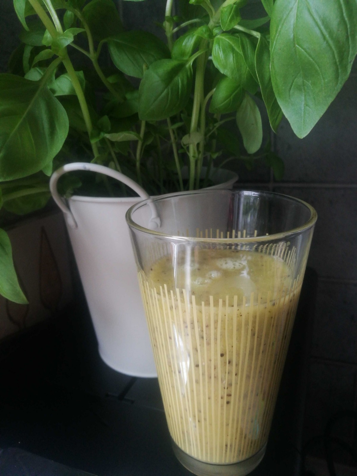Przepis na Sok z pomarańczy, kiwi i nasion
