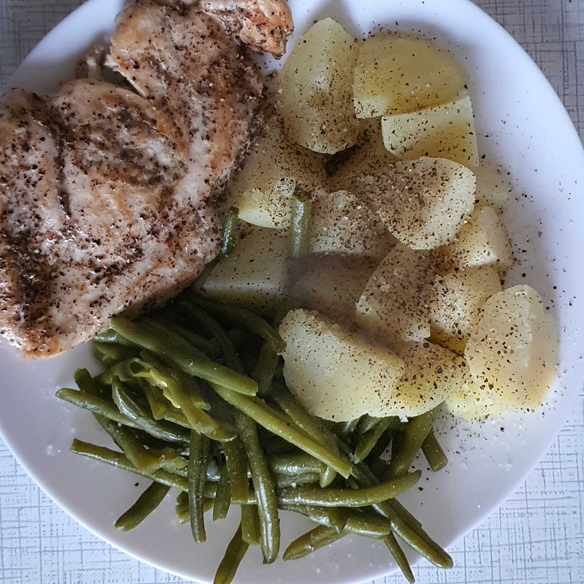 Przepis na Pierś z kurczaka z fasolą i ziemniakami
