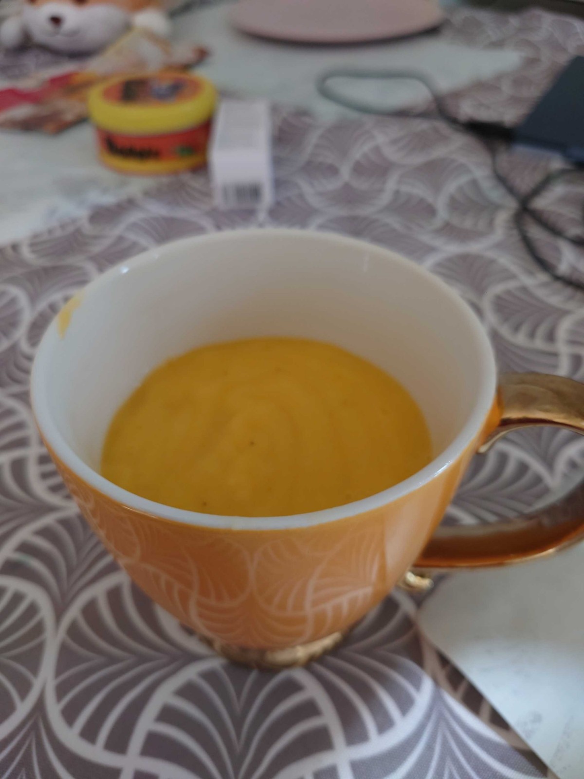Przepis na Makaron z kurczakiem i skórką cytryny