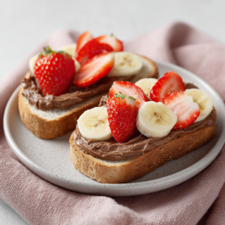 Sandwiches mit "Nutella", Quark und Früchten
