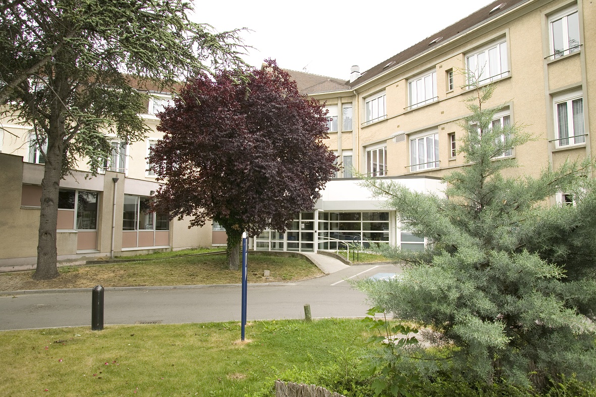 Extérieur de la clinique 2