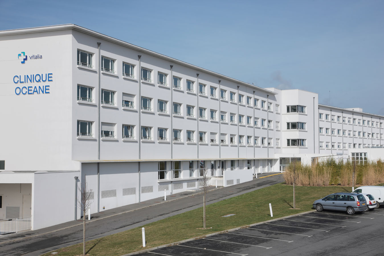 Extérieur de la clinique.jpg