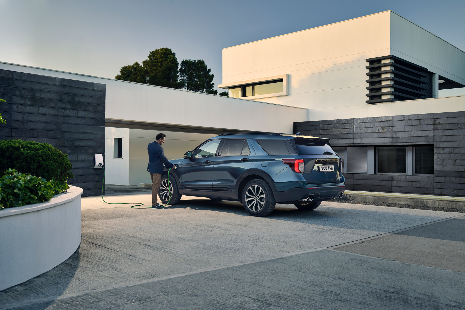 Ford Explorer Uitvoeringen Prijzen Stern