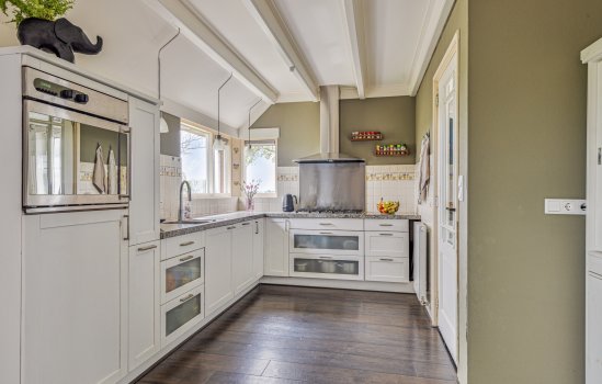 Kloosterlaan 6, TEN POST