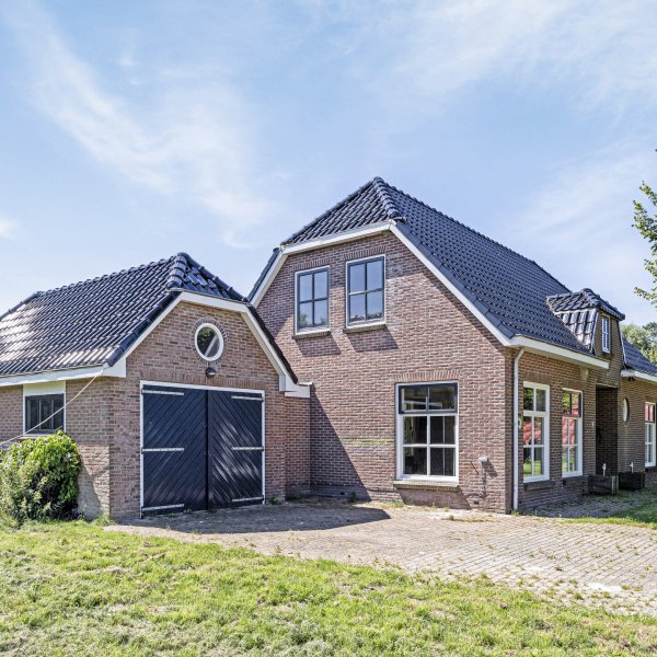 Broeksterweg 24, Pieterburen