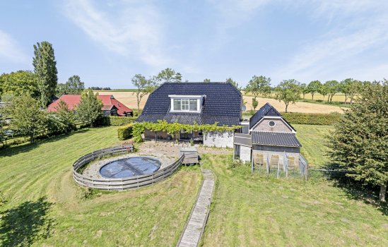 Broeksterweg 24, Pieterburen