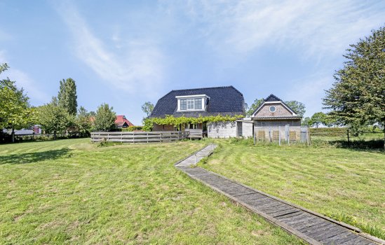 Broeksterweg 24, Pieterburen