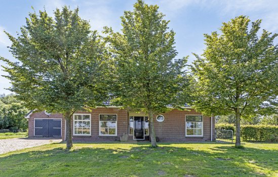 Broeksterweg 24, Pieterburen