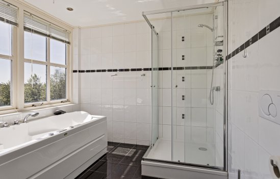 Broeksterweg 24, Pieterburen