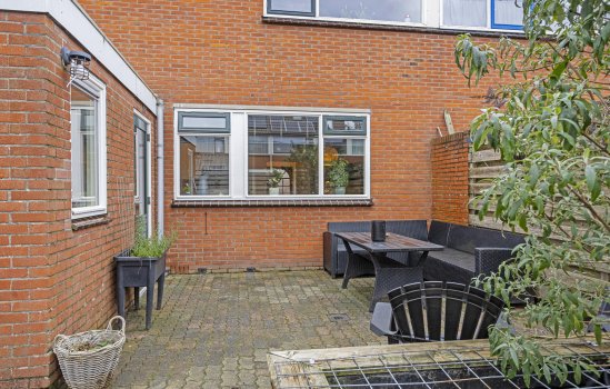 Lange Akker 38, Uithuizermeeden