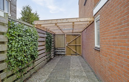 Lange Akker 38, Uithuizermeeden