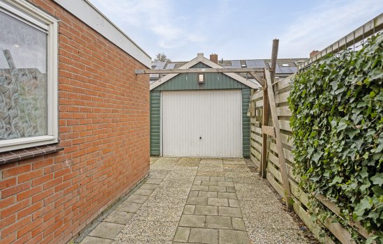 Lange Akker 38, Uithuizermeeden