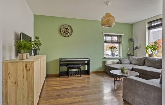 Lange Akker 38, Uithuizermeeden