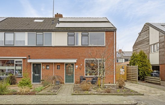 Lange Akker 38, Uithuizermeeden