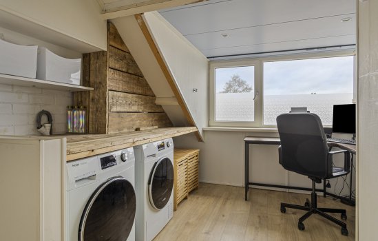 Lange Akker 38, Uithuizermeeden