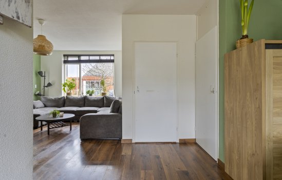 Lange Akker 38, Uithuizermeeden