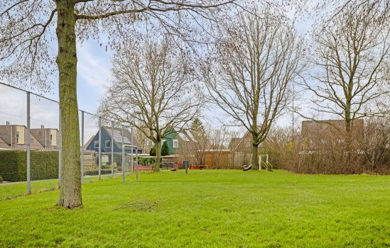 Lange Akker 38, Uithuizermeeden