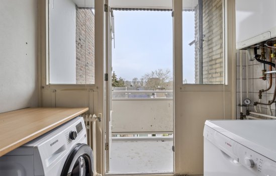 Plutolaan 76, Groningen