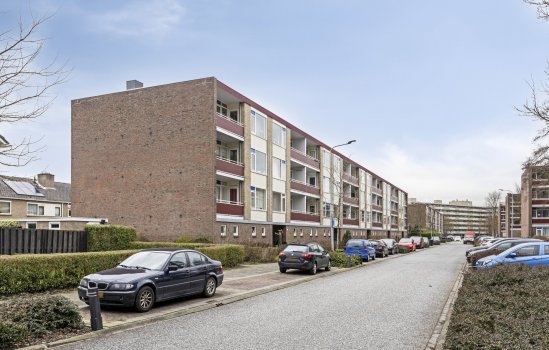 Plutolaan 76, Groningen