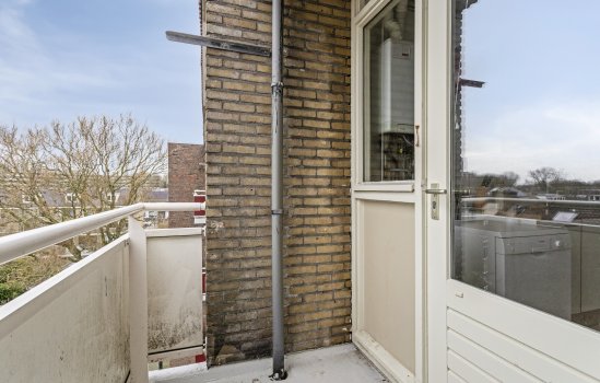 Plutolaan 76, Groningen