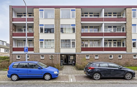 Plutolaan 76, Groningen