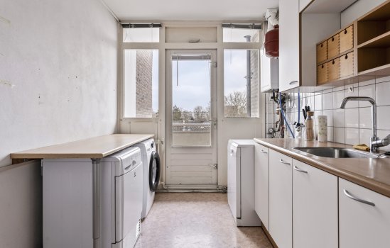 Plutolaan 76, Groningen