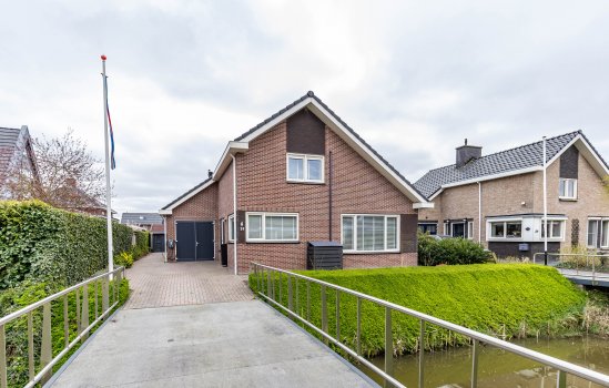 Menkarstraat 31, Zuidhorn