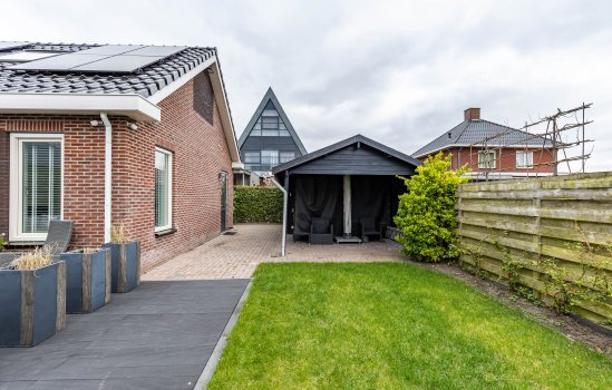 Menkarstraat 31, Zuidhorn