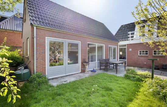 Oosterstraat 20, Sauwerd