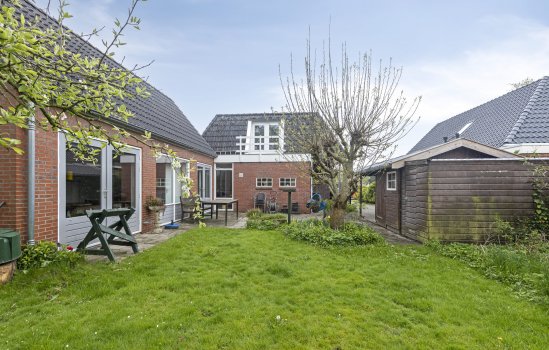 Oosterstraat 20, Sauwerd