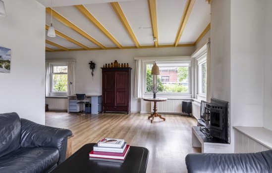 Oosterstraat 20, Sauwerd