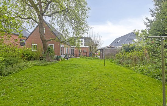 Oosterstraat 20, Sauwerd