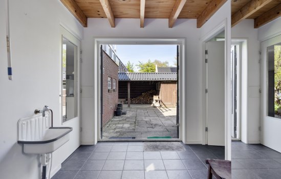 Oosterstraat 20, Sauwerd