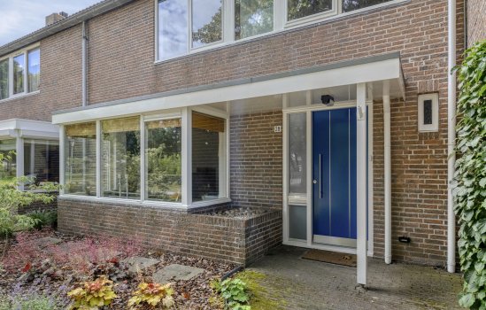 Brink 28, Veendam