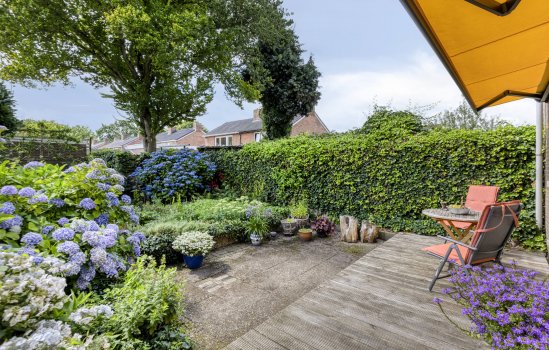 Brink 28, Veendam
