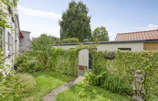 Julianalaan 12, Veendam